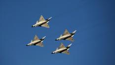 Imagen de archivo de varios cazas chinos