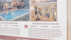 Anuncio, en inglés, para informar de la venta de una vivienda en Fuengirola