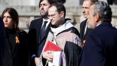 Santiago Cantera, exprior del Valle de los Caídos, en una imagen de archivo durante la exhumación de los restos del dictador Francisco Franco, de la basílica de Cuelgamuros.