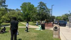 Estudiantes en el campus de la Universidad Estatal de Florida (EEUU)