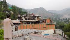 La mezquita de Bilal, en la Cachemira administrada por Pakistán, destruida por los bombardeos de India.