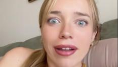 La norteamericana en Sevilla, @maddies_mundo, durante su vídeo de TikTok.