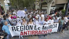 Cabeza de la manifestación contra el racismo convocada en Murcia tras los altercados de racistas den Torre Pacheco.