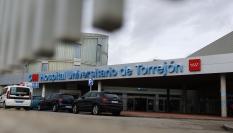 Vista de la entrada del Hospital de Torrejón de Ardoz, gestionado por el grupo sanitario Ribera Salud.