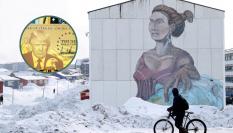 Imagen de archivo de un edificio de la capital groenlandesa, Nuuk, con un detalle de la visa dorada ('golden card') del presidente estadounidense Donald Trump.