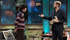 Javier Ambrossi y David Broncano en 'La Revuelta'.