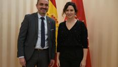 La presidenta de la Comunidad de Madrid, Isabel Díaz Ayuso, se reúne con el alcalde de Móstoles, Manuel Bautista, en la Real Casa de Correos, el 4 de marzo de 2024.