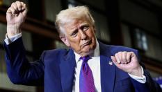 El presidente de EEUU, Donald Trump, durante una visita a una acería en Georgia.