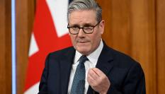 El primer ministro británico, Keir Starmer, ofrece una actualización sobre la situación en Oriente Medio en la sala de prensa de Downing Street, en Londres, el 5 de marzo de 2026.