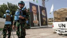 Soldados indonesios de la UNIFIIL, en la localidad libanesa de Adaisseh, situada en la frontera con Israel, el 9 de octubre de 2023.