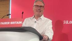 El primer ministro de Reino Unido, sir Keir Starmer, durante su discurso tras la debacle del Partido Laborista en las últimas elecciones municipales.