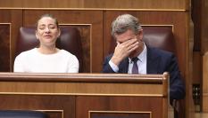 MADRID, SPAIN - JUNE 24: The PP’s spokesperson in Congress, Ester Muñoz, and the PP’s leader, Alberto Nuñez Feijoo, during a question time session in the Congress of Deputies on 24 June 2026, in Madrid, Spain. The Prime Minister appears before the Lower House to report on the political situation following developments in the investigations into his wife, the ‘Leire case’ and former Prime Minister Zapatero, as well as the Supreme Court’s conviction of former minister Abalos, his adviser Koldo, and businessman Victor de Aldama. (Photo By Eduardo Parra/Europa Press via Getty Images)