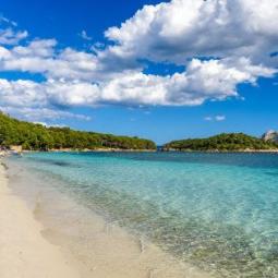 Ni Caribe ni Maldivas: estas son las dos playas españolas que se han colado entre las 20 mejores del mundo