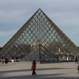 Una fuga de agua en el Louvre daña cientos de obras y documentos antiguos