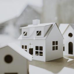 Esto es lo que dice la ley sobre si te meterás en líos o no al alquilar tu casa a tu propio hijo o hija