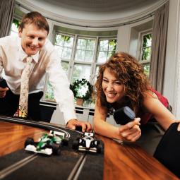 10 juguetes que no te compraron en los '90 porque eran caros, pero aún puedes tener en 2025 (más caros)