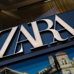Zara cerrará la primera tienda abierta por Amancio Ortega en A Coruña