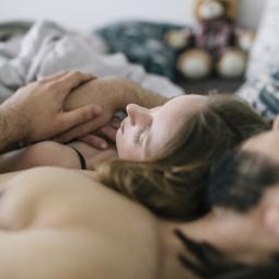 En pareja o solo: un 73,4% de los españoles dice no tener "ni relaciones ni citas" y la mayoría prefiere seguir así