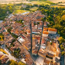 Los pueblos españoles más buscados para una escapada: el ranking que revela hacia dónde miran los viajeros esta temporada