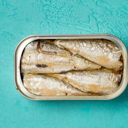 Las sardinas, el nuevo alimento 'milagroso' según las redes para tener una piel bonita
