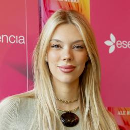 Alejandra Rubio presenta su primera novela: "Ya va siendo hora de quitarnos los prejuicios porque es aterrador. Hay que dar más oportunidades a las personas"