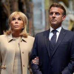 La bofetada de Brigitte a Macron pudo estar causada por mensajes "platónicos" del presidente a una actriz
