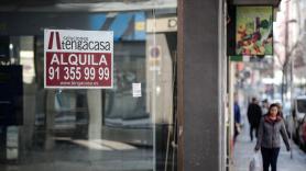 La crisis de vivienda invita a los estafadores a hacer su agosto, y la Guardia Civil ya lanza un aviso: "Si el piso es un palacio y el precio es un regalo…"