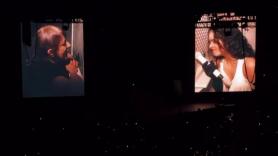 Yolanda Ramos deja sin palabras a los asistentes con sus 'confesiones' en el concierto de Rosalía: "Apareció con un vaso de agua y una maquinilla"