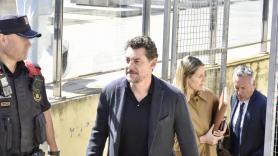 Jonathan Andic, hijo del fundador de Mango, queda en libertad provisional tras depositar la fianza de un millón de euros