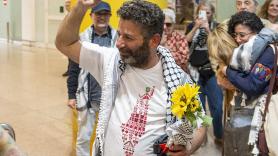 Entrevista a Saif Abukeshek, de la Global Sumud Flotilla: "No imaginaba que la UE fuera a permitir que Israel invadiera su soberanía para secuestrarme"