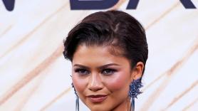 Pestañas de araña, la tendencia a la que se ha sumado Zendaya y que divide internet