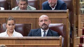 Damián López (PSOE) responde a Jaime de los Santos después de que le nombrara en el Congreso: "De verdad, qué agotamiento"