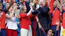 La infanta Sofía lo vuelve a hacer: su emoción al levantar la copa del mundo con los jugadores