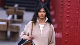 La fiebre por el jersey con cremallera de Chanel: Massimo Dutti, Mango o H&M lanzan sus propias versiones