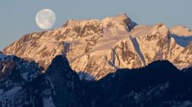 Un hotelero propone construir un rascacielos de 260 metros en los Alpes suizos para solucionar un problema de vivienda