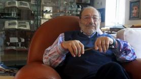 La politóloga Adriana Hest recurre a Umberto Eco para explicar la principal diferencia entre "derecha" y "extrema derecha"