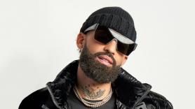 El cantante Arcángel se dirige a los jóvenes que siguen la moda de 'farmear aura': "Por favor, hermano, pónganse a leer"