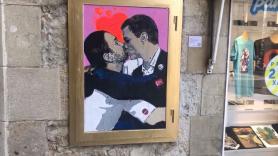 Iglesias y Sánchez, a beso limpio en Barcelona