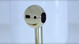 Así fabrica un joyero español unos AirPods de oro