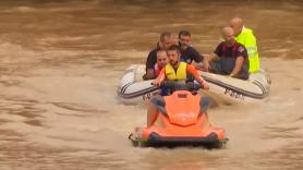 Rescate acuático dentro de los túneles de la AP-7