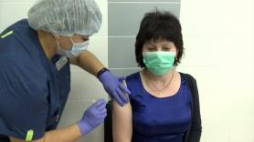 Los maestros rusos se vacunan contra la COVID-19