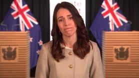 La primera ministra de Nueva Zelanda apoya las protestas contra el racismo, pero pide que paren por el coronavirus