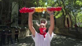 Decenas de animalistas piden el fin de la tauromaquia en Pamplona