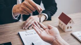 Laura Berrio, 32 años, sobre comprar piso en Barcelona: "La única forma de ver un piso era pedir fiesta en el trabajo: los anuncios no duraban 48 horas y tenerlo todo no te garantizaba llegar a verlo"