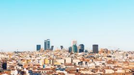 Un psiquiatra revela que puede haber "dos años o más de diferencia" de esperanza de vida en la misma calle de Madrid