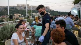 "Dejé mi trabajo y me mudé a Grecia: pensé que era la vida ideal, pero luego descubrí el lado oculto de la 'vida tranquila'"