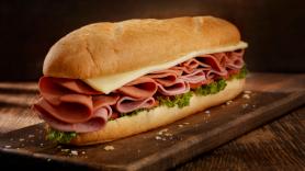 Dejan una mala reseña por pedir un bocadillo y que le manden a hacer cola: la respuesta del dueño es atronadora