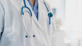 Lucía Goiri, médica de 26 años: "He dejado mi plaza porque salvar vidas no es patrimonio de la bata blanca"