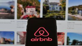 Consumo sanciona con 64 millones a Airbnb por anunciar viviendas sin licencia