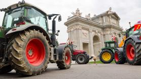 Medio millar de tractores recorrerán el miércoles las calles de Madrid